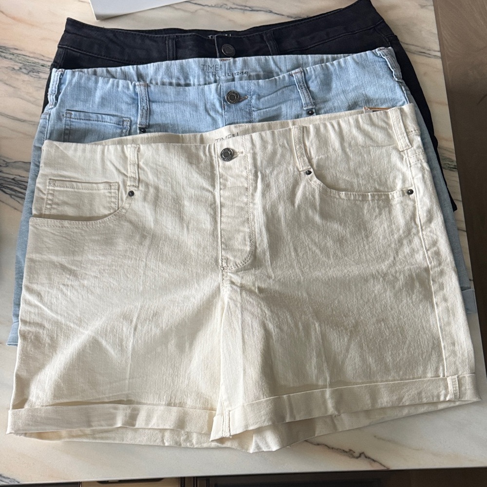 Time and Tru Women's Jean Shorts - Cream, Light Blue, Black
All 3 for $8!!